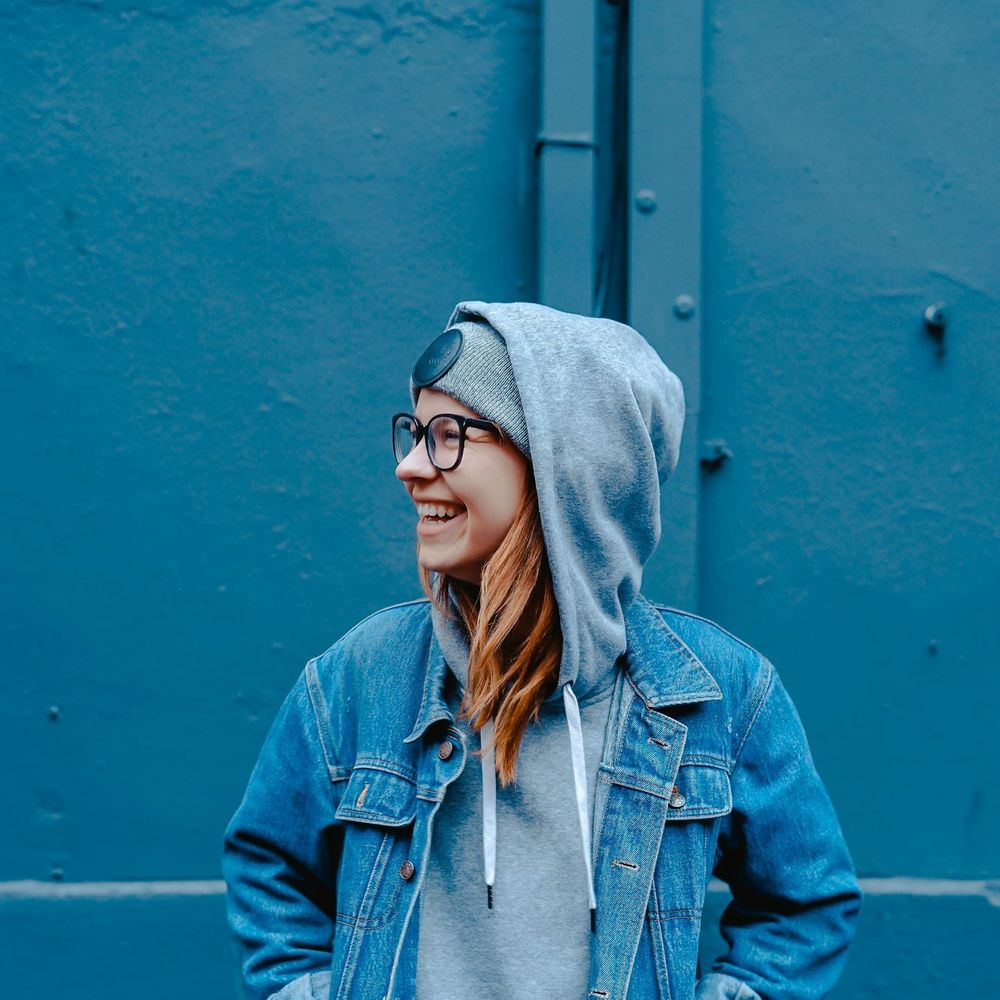 Photo of girl looking to the side