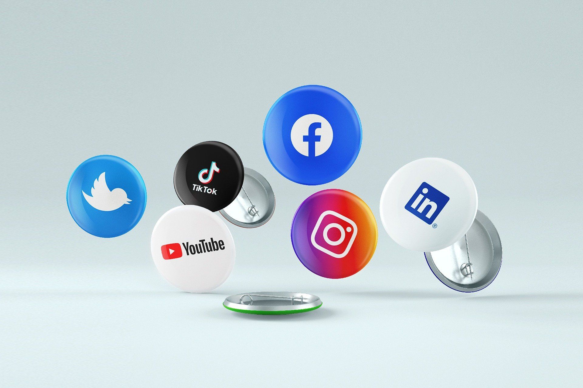 social media logos twitter for higher education marketing